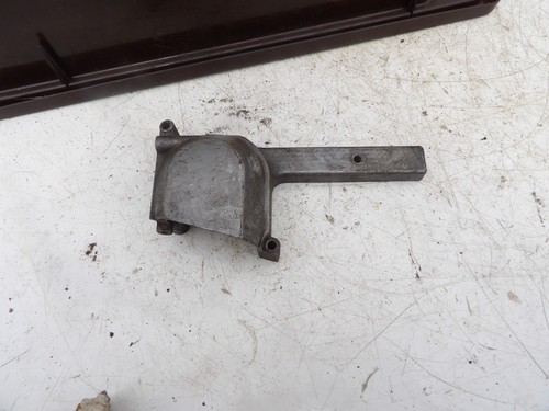 Suzuki 380 oil pump cover - 380,