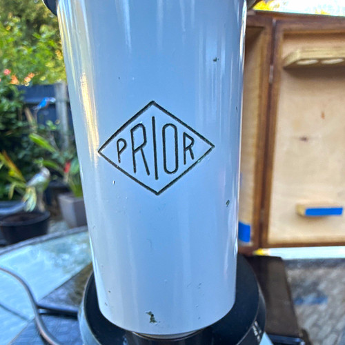 Prior compound upright - prior,