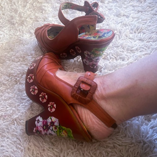 Retro 1940s style shoes - 1940s,