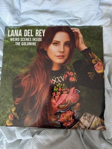 Lana del rey weird - lana,
