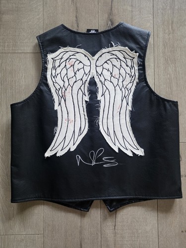 Norman reedus signed daryl - norman,