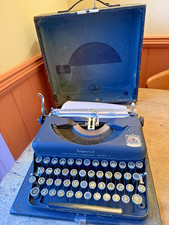 Imperial **Model T  ** Typewriter Great  for A  Collection ** LOOK LOW START **