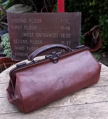 Vintage english doctors - english, small