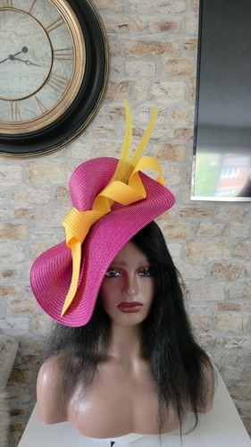Magenta yellow statement - magenta,