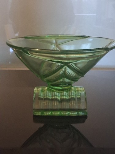 Art deco green glass bowl - deco,