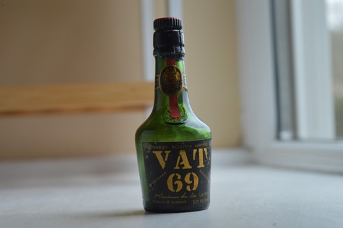 Vat finest scotch whisky - 69,