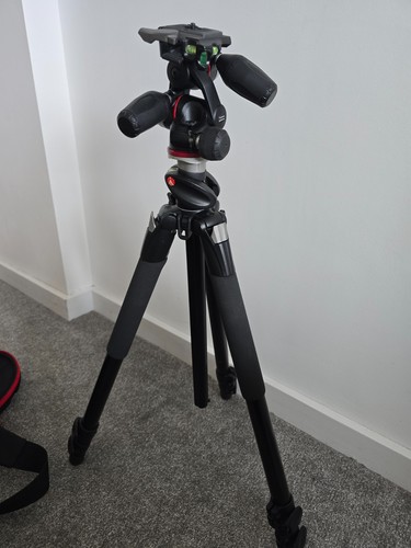 Manfrotto 500 aluminum tripod - manfrotto,