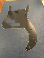Pickgard Fender Precision Bass