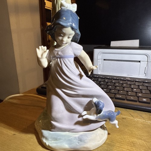 Nao lladró figurine table - lladró,