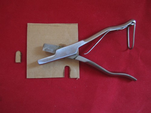 Vet ear notcher shape - vet, "