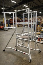 Youngman P1000 Podium Steps