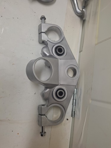 Yamaha fzx 750 headstock - fzx,