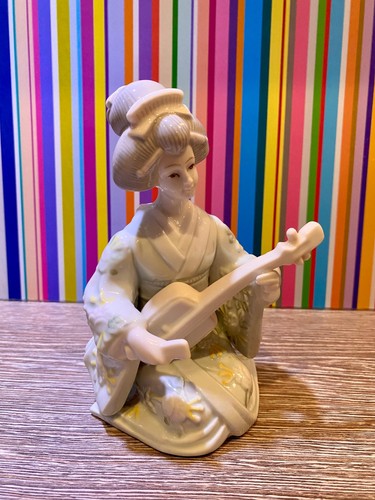 Japanese geisha girl porcelain - japanese,