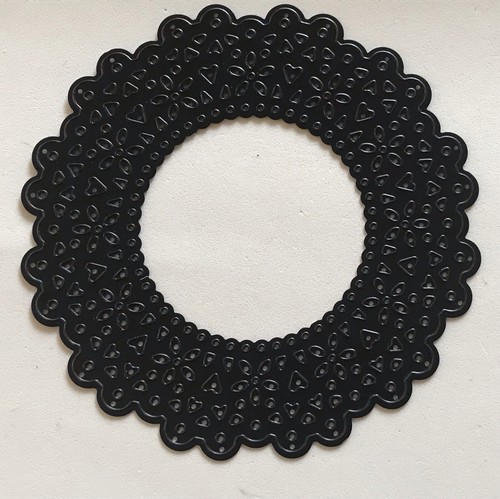 Doily vintage notes xcut - doily, metal