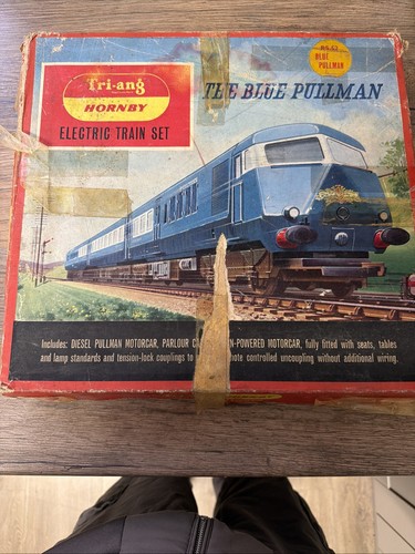 Hornby train set - train,