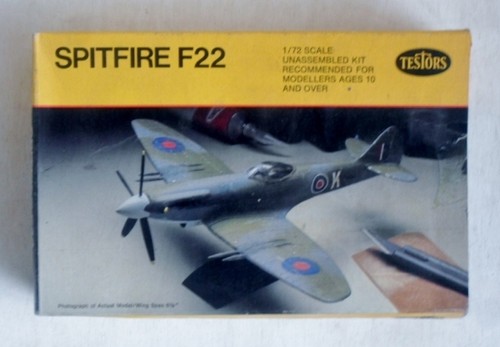 Testors 005 spitfire f22 - testors, 1/72
