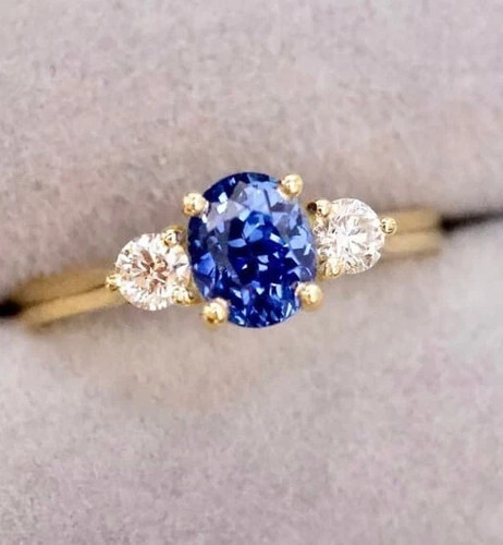 Oval natural blue - ct,