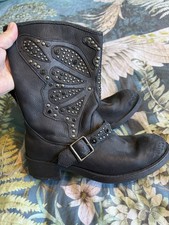 ASH Black Distressed Look