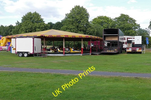 Photo 6x4 dodgems pirbright - 6x4, dodgems,
