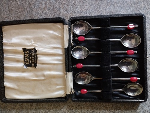 Vintage boxed silver plate - boxed,