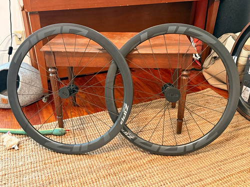 Zipp 303s 45mm - carbon, tubeless
