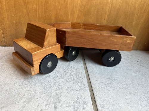Playthings style handmade - playthings,