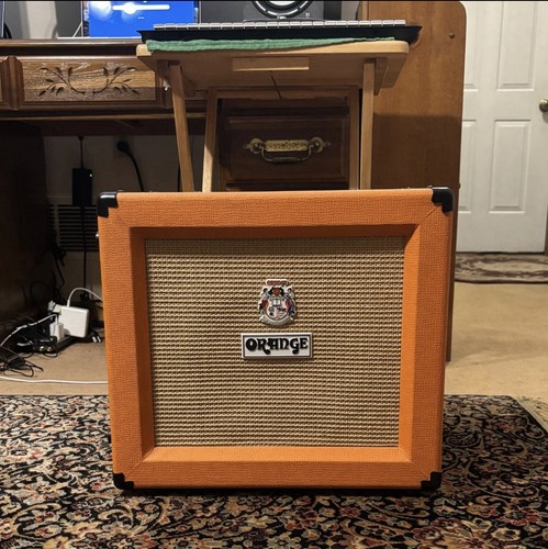 Orange tiny terror - terror, 1