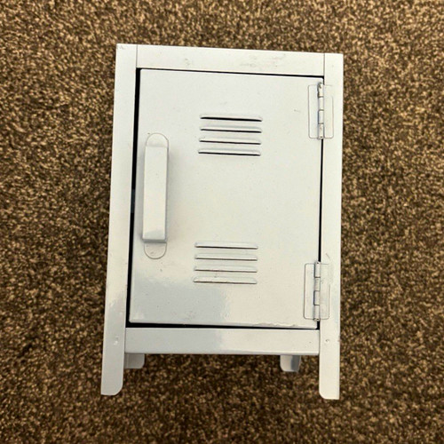 Mini locker decor