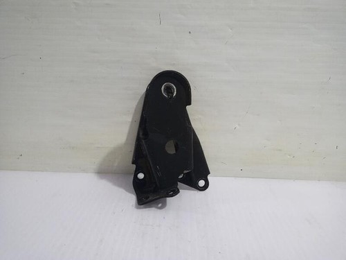 4861220 engine mounting