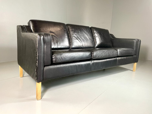 Three seater leather sofa - seater,