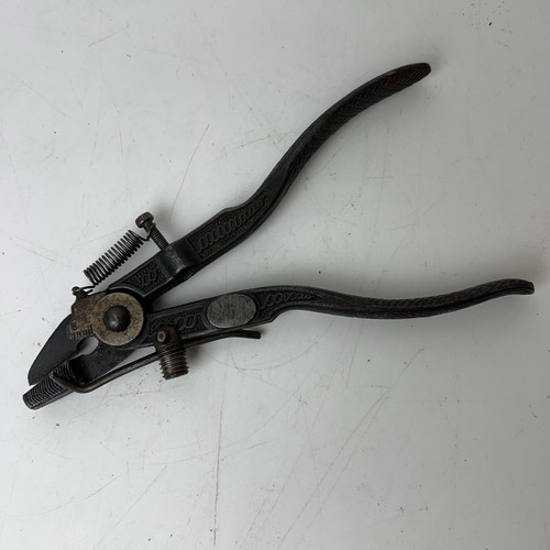 Vintage west german saw setter - german,