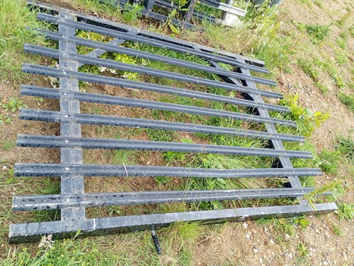 599 palisade yard site gates - palisade,