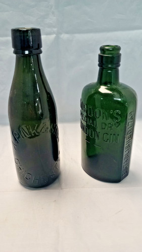 Vintage dark green glass - 2,