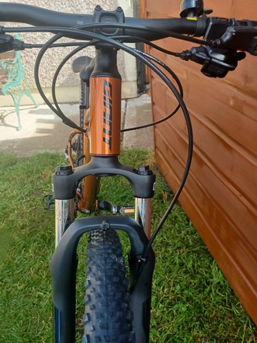 Giant talon mountain - , bike