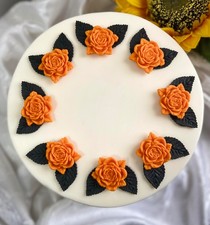 8 Roses, 16 Leaves Edible