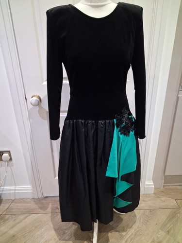 Vintage 1980s black velvet - vintage,