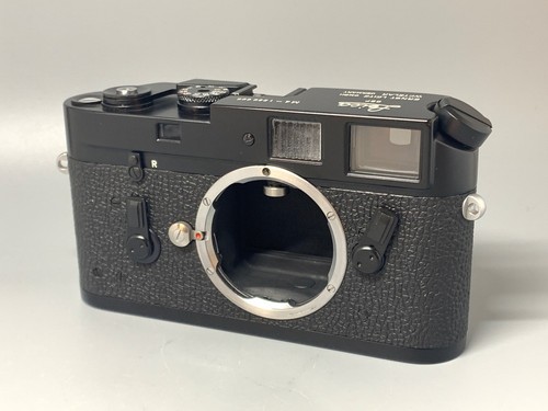 Leica black paint - black,