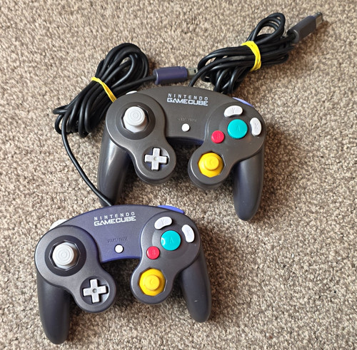 Official nintendo gamecube - official,