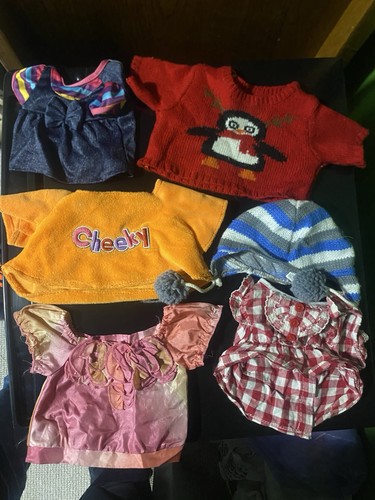 Build bear clothing items - a,