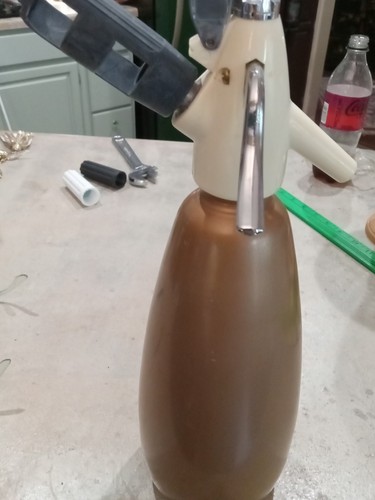 Vintage gold aluminum ltr - vintage,