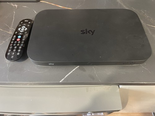Skyq main box with - main, (no