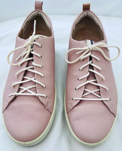Ecco danish design - design, pink