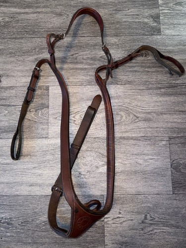 Full butet point breastplate - butet,