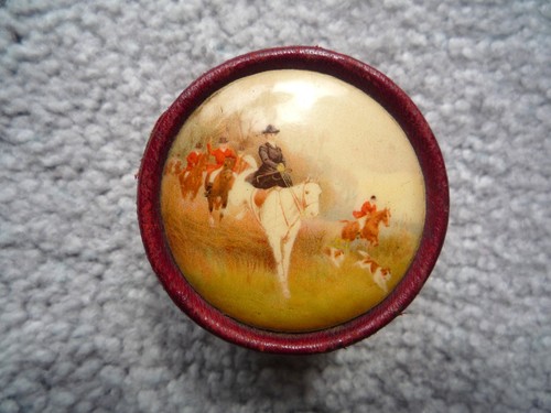 Very old small travelling - old,