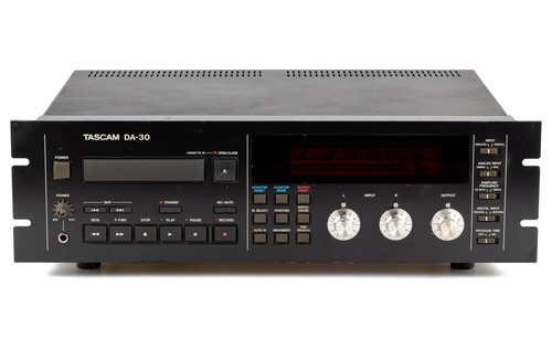 Tascam dat deck - da-30, /