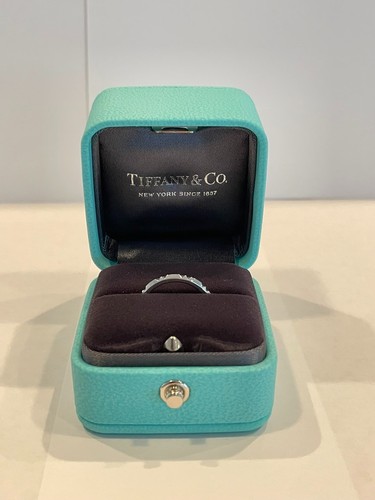 Tiffany platinum true - &,