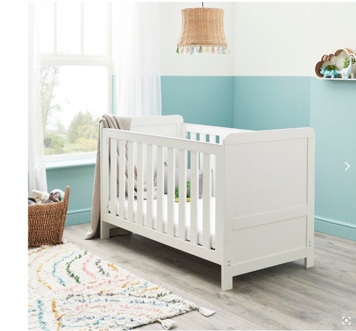 Grade babymore caro cot - a,