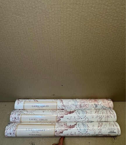 Laura ashley wallpaper - laura,