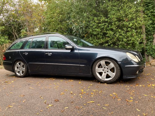 Mercedes w211 2004 e500 - ,