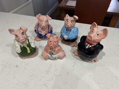 Full set wade natwest pigs - natwest,